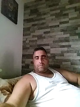 Snapshot of ADRIAN_ADI40 chatting on 10/17/25, 07:44 ADRIAN ADI40 online show from 10/17/25, 07:44