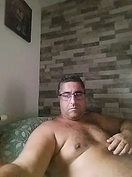 ADRIAN ADI40 online show from 07/13/26, 04:15