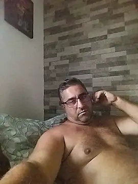 ADRIAN ADI40 online show from 07/15/26, 03:45