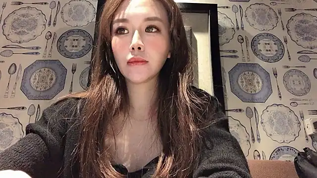 Tw Zoella online show from 12/03/24, 06:04