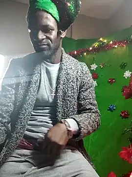 Snapshot of Maculine_Stayr chatting on 12/22/24, 06:15 Maculine Stayr online show from 12/22/24, 06:15