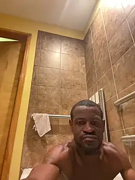 Snapshot of Maculine_Stayr chatting on 02/21/25, 05:02 Maculine Stayr online show from 02/21/25, 05:02