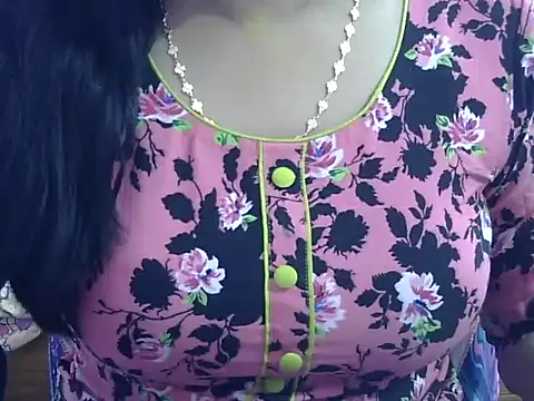 Snapshot of Your_wild_Dia chatting on 03/19/25, 06:24 Your wild Dia online show from 03/19/25, 06:24