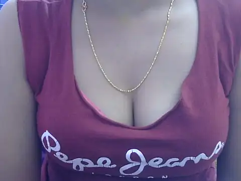 Snapshot of Your_wild_Dia chatting on 09/11/25, 06:24 Your wild Dia online show from 09/11/25, 06:24