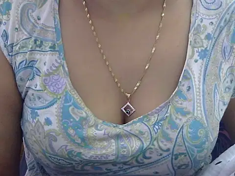 Snapshot of Your_wild_Dia chatting on 10/28/25, 05:22 Your wild Dia online show from 10/28/25, 05:22