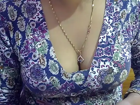 Snapshot of Your_wild_Dia chatting on 11/03/25, 05:20 Your wild Dia online show from 11/03/25, 05:20