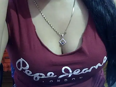 Snapshot of Your_wild_Dia chatting on 11/07/25, 05:46 Your wild Dia online show from 11/07/25, 05:46