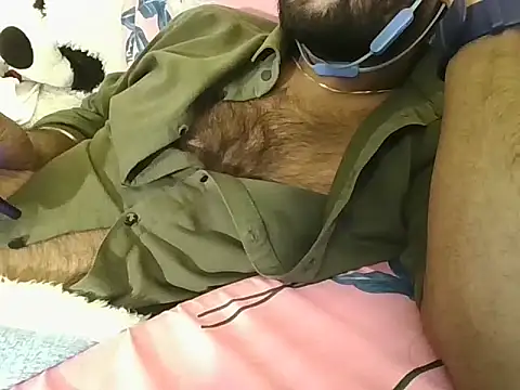 Snapshot of SHENOY3 chatting on 01/28/25, 09:19 SHENOY3 online show from 01/28/25, 09:19