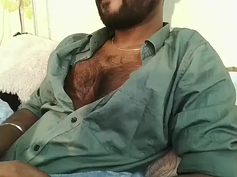 Snapshot of SHENOY3 chatting on 02/01/25, 04:35 SHENOY3 online show from 02/01/25, 04:35