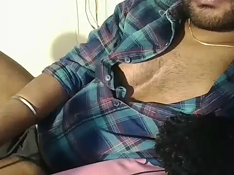 Snapshot of SHENOY3 chatting on 03/05/25, 11:38 SHENOY3 online show from 03/05/25, 11:38