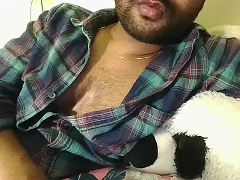 Snapshot of SHENOY3 chatting on 03/05/25, 07:06 SHENOY3 online show from 03/05/25, 07:06