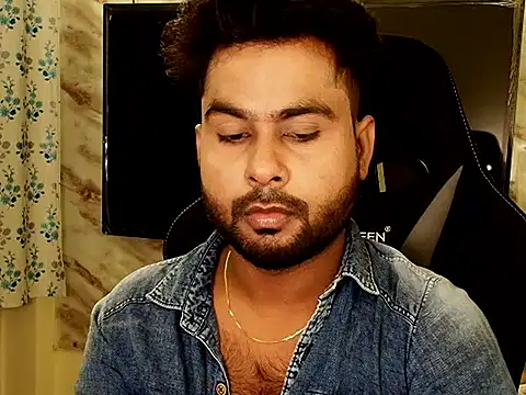 Snapshot of SHENOY3 chatting on 09/08/25, 09:14 SHENOY3 online show from 09/08/25, 09:14