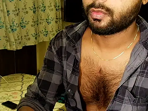 Snapshot of SHENOY3 chatting on 09/20/25, 12:11 SHENOY3 online show from 09/20/25, 12:11