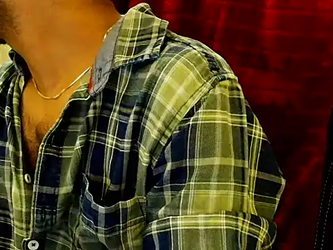 Snapshot of SHENOY3 chatting on 10/27/25, 03:16 SHENOY3 online show from 10/27/25, 03:16