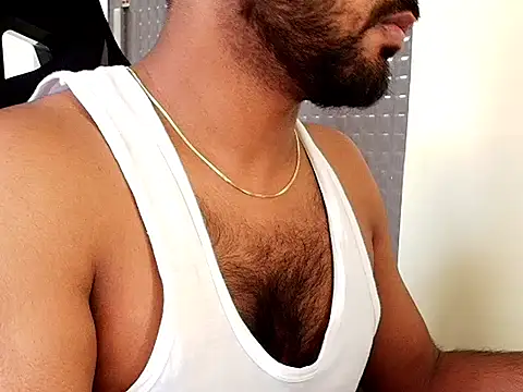 Snapshot of SHENOY3 chatting on 11/15/25, 07:49 SHENOY3 online show from 11/15/25, 07:49