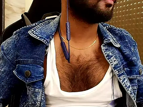 Snapshot of SHENOY3 chatting on 11/22/25, 04:17 SHENOY3 online show from 11/22/25, 04:17