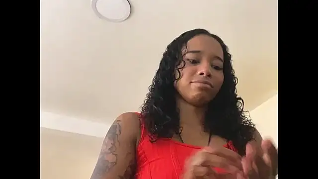 Snapshot of kelly_thomson chatting on 03/19/25, 12:56 kelly thomson online show from 03/19/25, 12:56