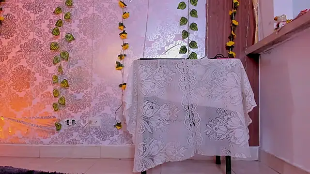 kelly thomson online show from 02/10/26, 02:37