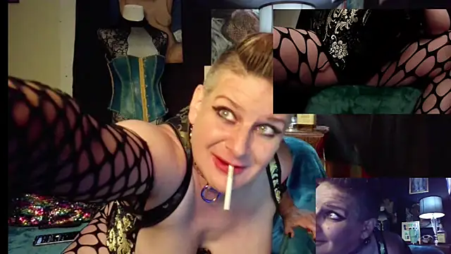 Snapshot of betty-bombshell chatting on 07/20/26, 12:36 betty-bombshell online show from 07/20/26, 12:36