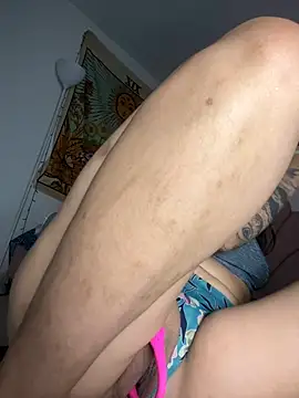 kiaraglam2 online show from 02/12/25, 08:16