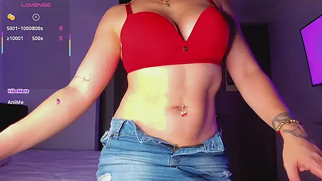 Snapshot of Stacy_Malibu1 chatting on 10/14/25, 01:06 Stacy Malibu1 online show from 10/14/25, 01:06