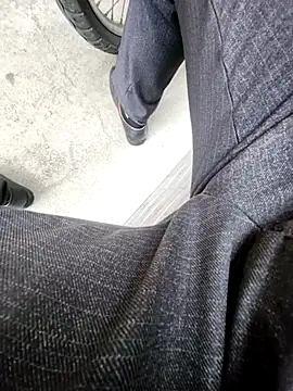 chaunguyen1993 online show from 12/23/25, 07:28