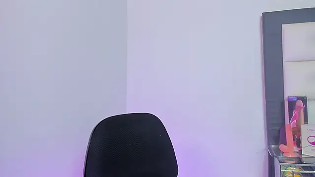 Snapshot of SammyGirlTS chatting on 02/12/25, 07:34 SammyGirlTS online show from 02/12/25, 07:34