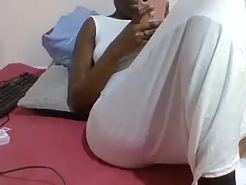 sweetelle09 online show from 03/11/25, 07:58