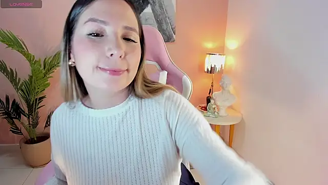 HannaMiller 1 online show from 12/15/25, 11:53