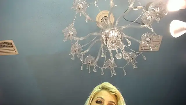 ADRIANNA FOX online show from 03/16/25, 04:30