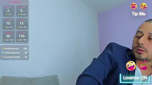 Snapshot of jhonyalzate2 chatting on 12/14/24, 08:45 jhonyalzate2 online show from 12/14/24, 08:45