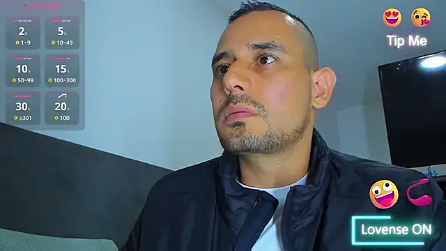 Snapshot of jhonyalzate2 chatting on 02/04/25, 11:49 jhonyalzate2 online show from 02/04/25, 11:49