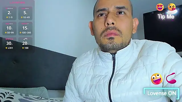 Snapshot of jhonyalzate2 chatting on 02/07/25, 04:59 jhonyalzate2 online show from 02/07/25, 04:59