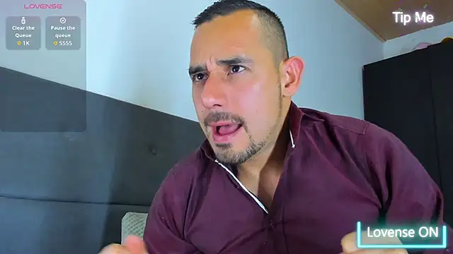 Snapshot of jhonyalzate2 chatting on 09/14/25, 12:10 jhonyalzate2 online show from 09/14/25, 12:10