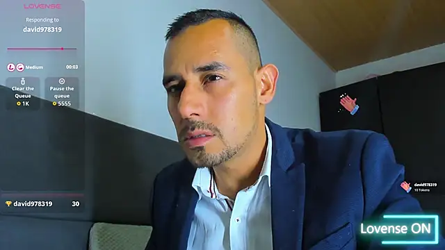 Snapshot of jhonyalzate2 chatting on 11/10/25, 01:15 jhonyalzate2 online show from 11/10/25, 01:15