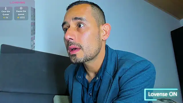 Snapshot of jhonyalzate2 chatting on 11/15/25, 03:26 jhonyalzate2 online show from 11/15/25, 03:26