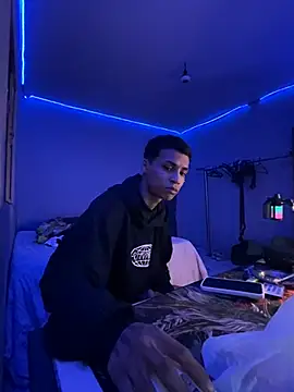 Rayanzimaker online show from 04/26/26, 07:06