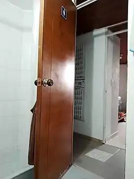 Vicky Rosse online show from 02/13/26, 08:05