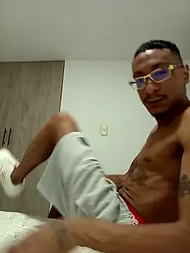 Snapshot of mellow_smoke chatting on 12/22/25, 11:35 mellow smoke online show from 12/22/25, 11:35