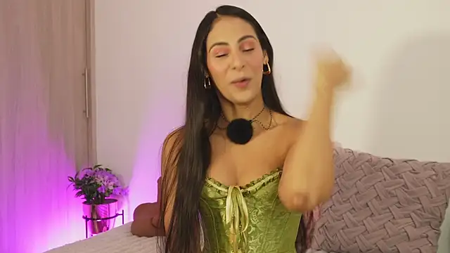 Snapshot of vicky_rachell chatting on 10/21/25, 01:23 vicky rachell online show from 10/21/25, 01:23