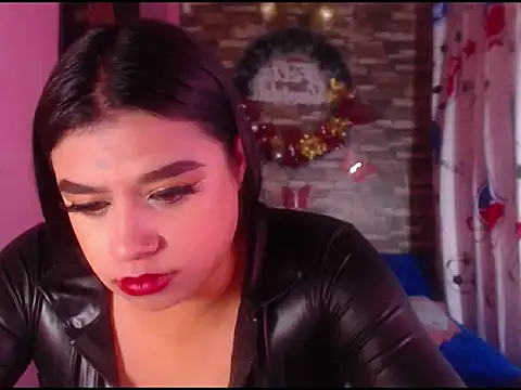 Snapshot of katrinawillff chatting on 01/05/25, 04:38 katrinawillff online show from 01/05/25, 04:38