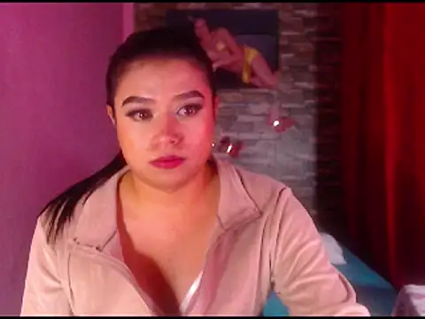 Snapshot of katrinawillff chatting on 03/04/25, 11:51 katrinawillff online show from 03/04/25, 11:51