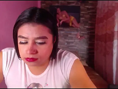 Snapshot of katrinawillff chatting on 11/15/25, 05:27 katrinawillff online show from 11/15/25, 05:27