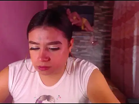 Snapshot of katrinawillff chatting on 11/15/25, 06:15 katrinawillff online show from 11/15/25, 06:15