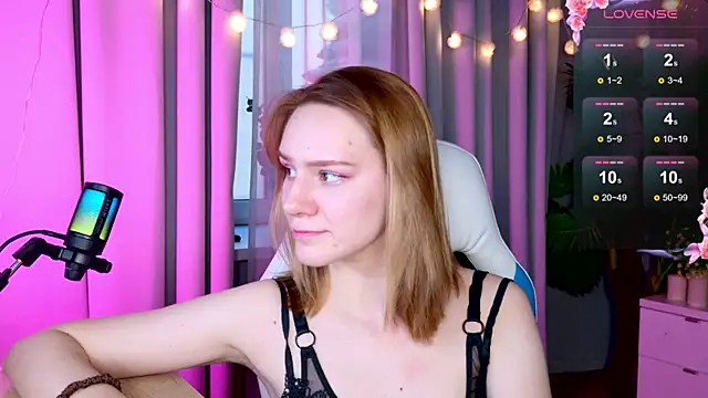 Ramona    online show from 12/31/24, 09:42