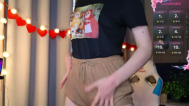 Ramona    online show from 02/05/25, 09:36