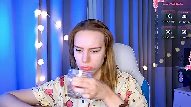 Ramona    online show from 02/11/25, 06:08