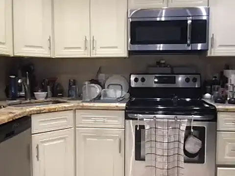 BigGuyMuscle online show from 02/22/25, 05:46