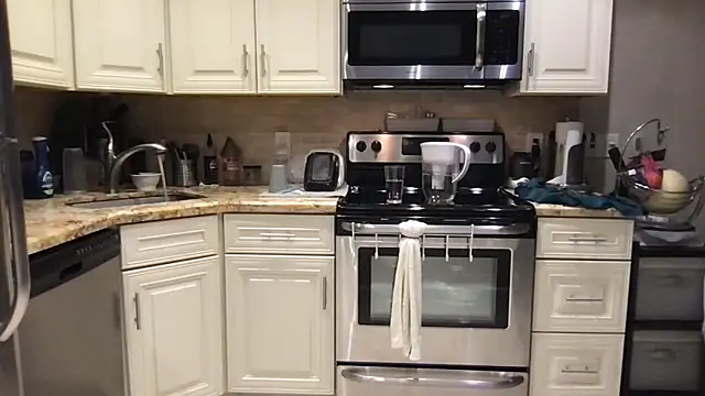 BigGuyMuscle online show from 09/14/25, 08:19