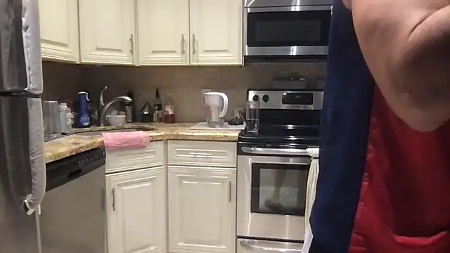 BigGuyMuscle online show from 12/19/25, 10:06